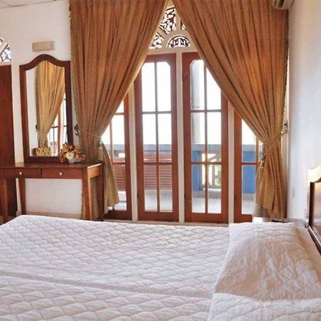 The Reef Beach Hotel Negombo Dış mekan fotoğraf