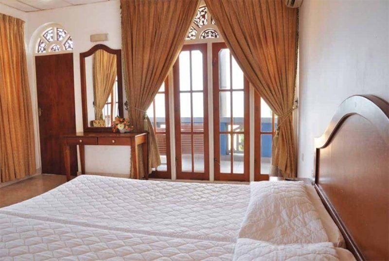 The Reef Beach Hotel Negombo Dış mekan fotoğraf