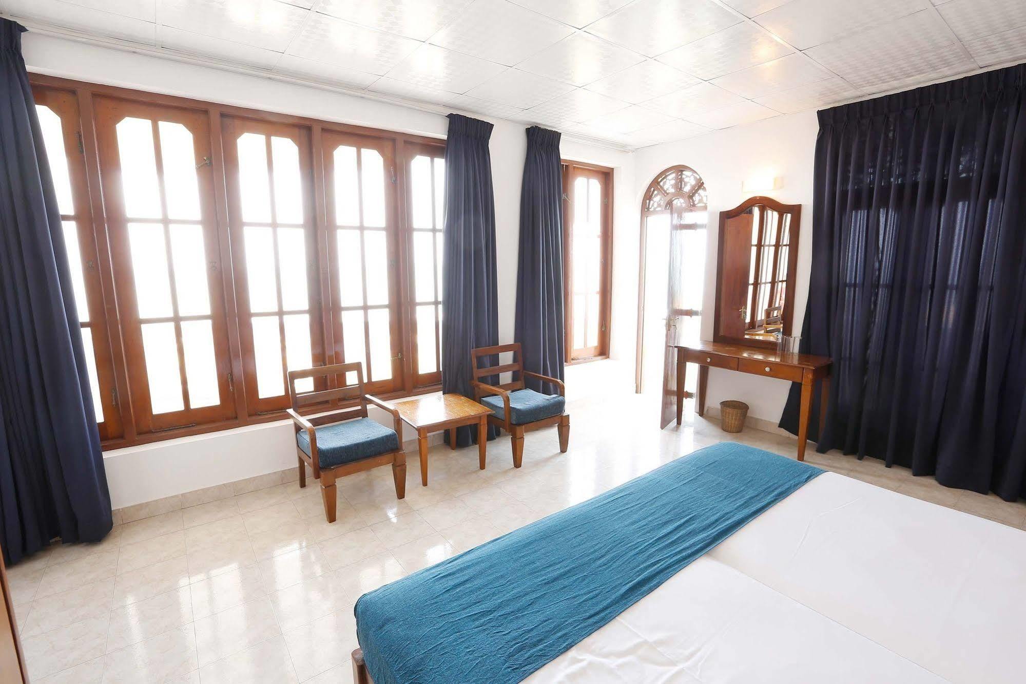 The Reef Beach Hotel Negombo Dış mekan fotoğraf